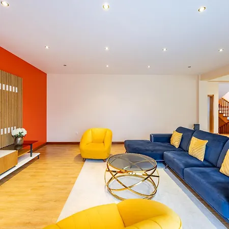 Ricardo's Village By Your Key Holiday home *