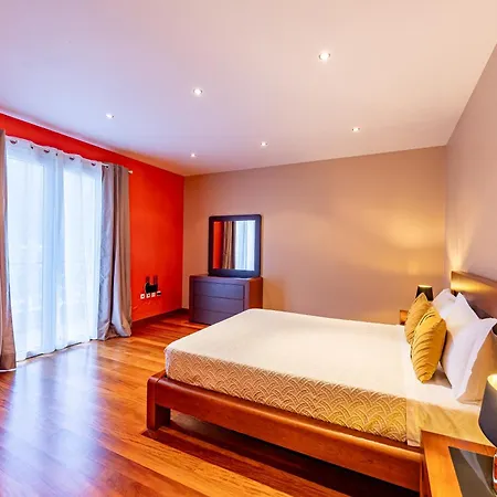 Ricardo's Village By Your Key *