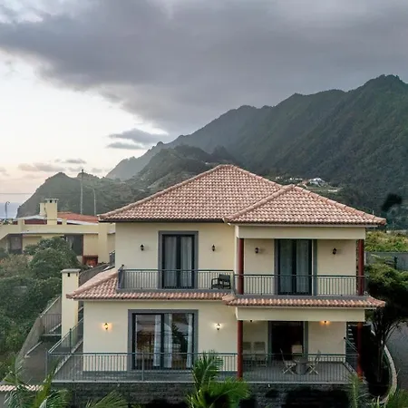 Ricardo's Village By Your Key *