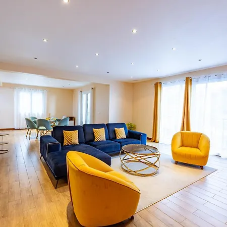 Ricardo's Village By Your Key